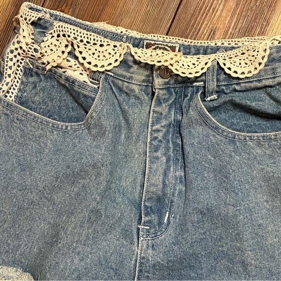 Vintage 90s Zip Code High Waist Lace Patchwork Jeans Size 9/10 Boho Chic - Picture 3 of 16